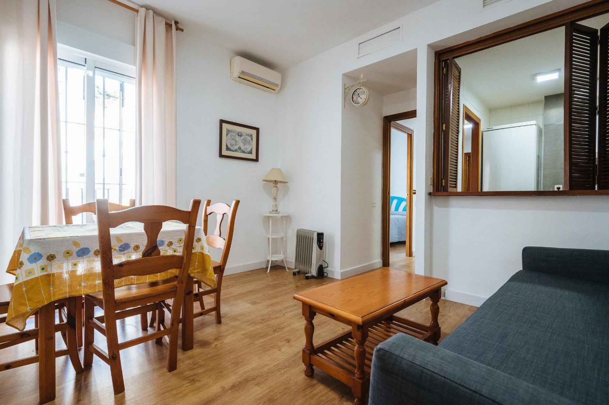 Pilsev Center Apartment Sevilha Exterior foto